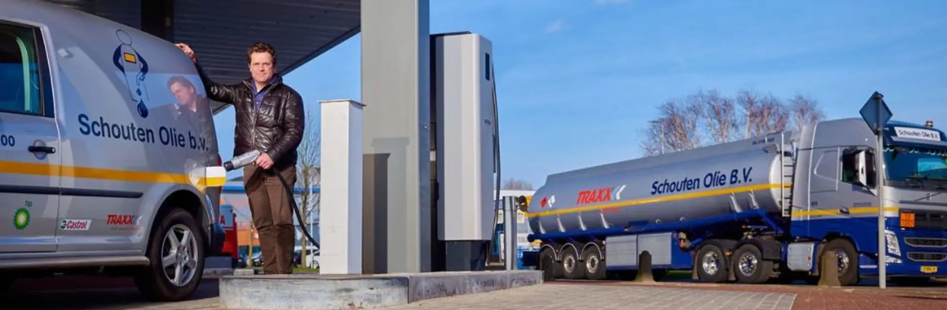 Foto VOA Leen Caddy En Tankwagen E1628062805788